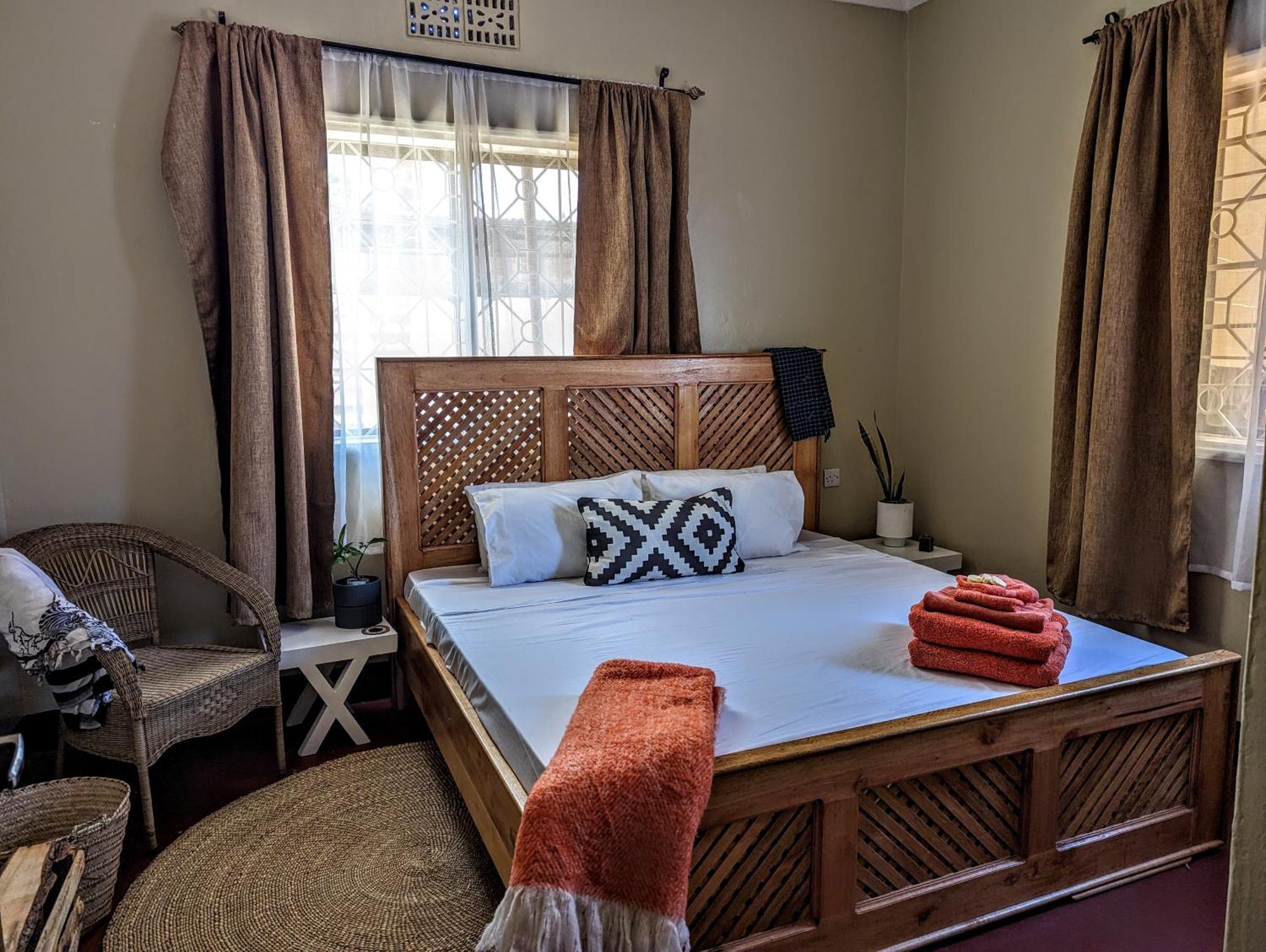 The Lion King Homestay Moshi Luaran gambar